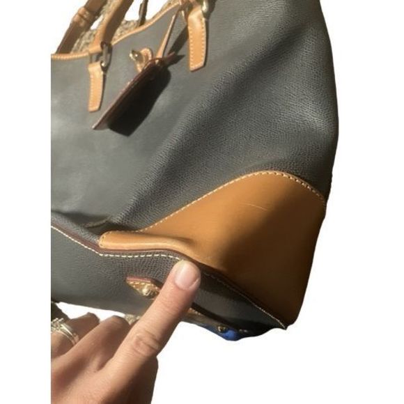 Dooney shoulder bag - Picture 13 of 16